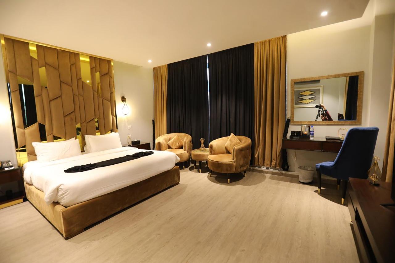 The Orchard Hotel Lahore Room photo